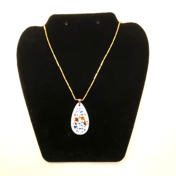 Vintage Germany Enameled Teardrop Pendant On Rolled Gold Chain - Picture 2 of 10